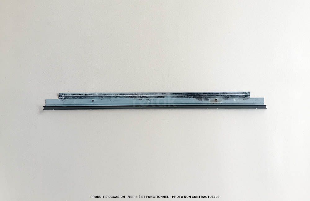 Profilé bas vitrage VELUX - 1 / 2 / 14 / 304 / 306 / 308 / 310 / 312 - état correct
