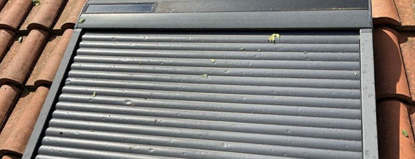 Quand remplacer le tablier de votre volet roulant VELUX ?