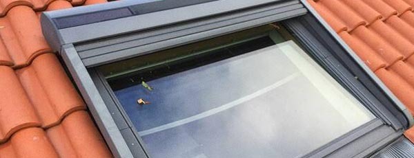 Durée de vie volet solaire Velux : tout ce que vous devez savoir